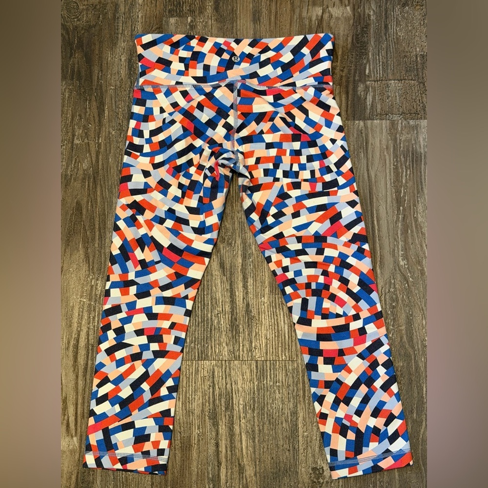 Lululemon Wunder Under Capoeira Mosaic Multicolor Crop Leggings Sz 6 - Picture 2 of 4